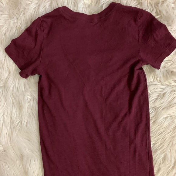 PINK maroon v-neck - Picture 2 of 3
